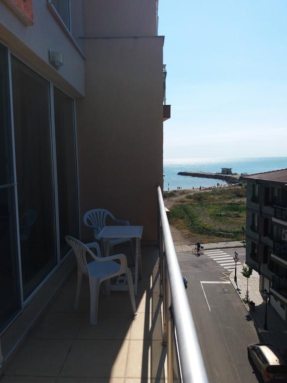 Golden Sea View Apartments 1 Pomorie Extérieur photo